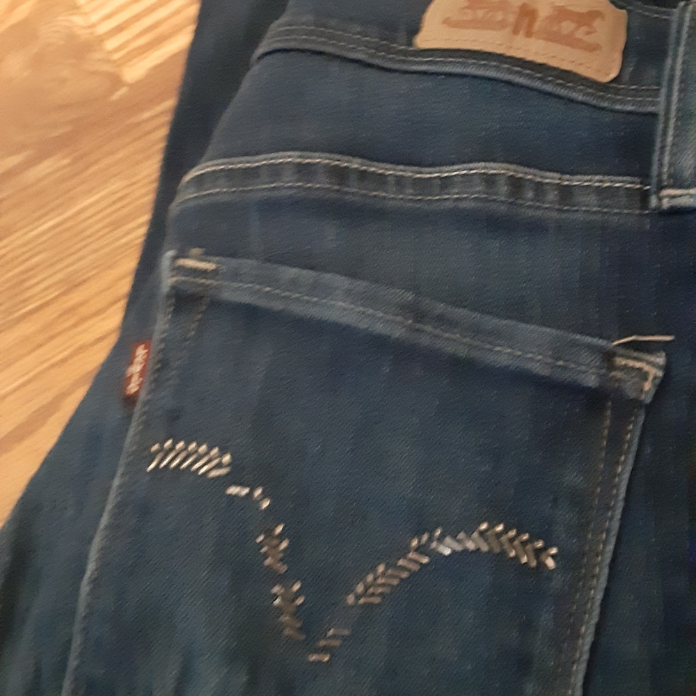 Ladies perfectly slimming 512 skinny leg Levi's jeans size 4 - Picture 7 of 11